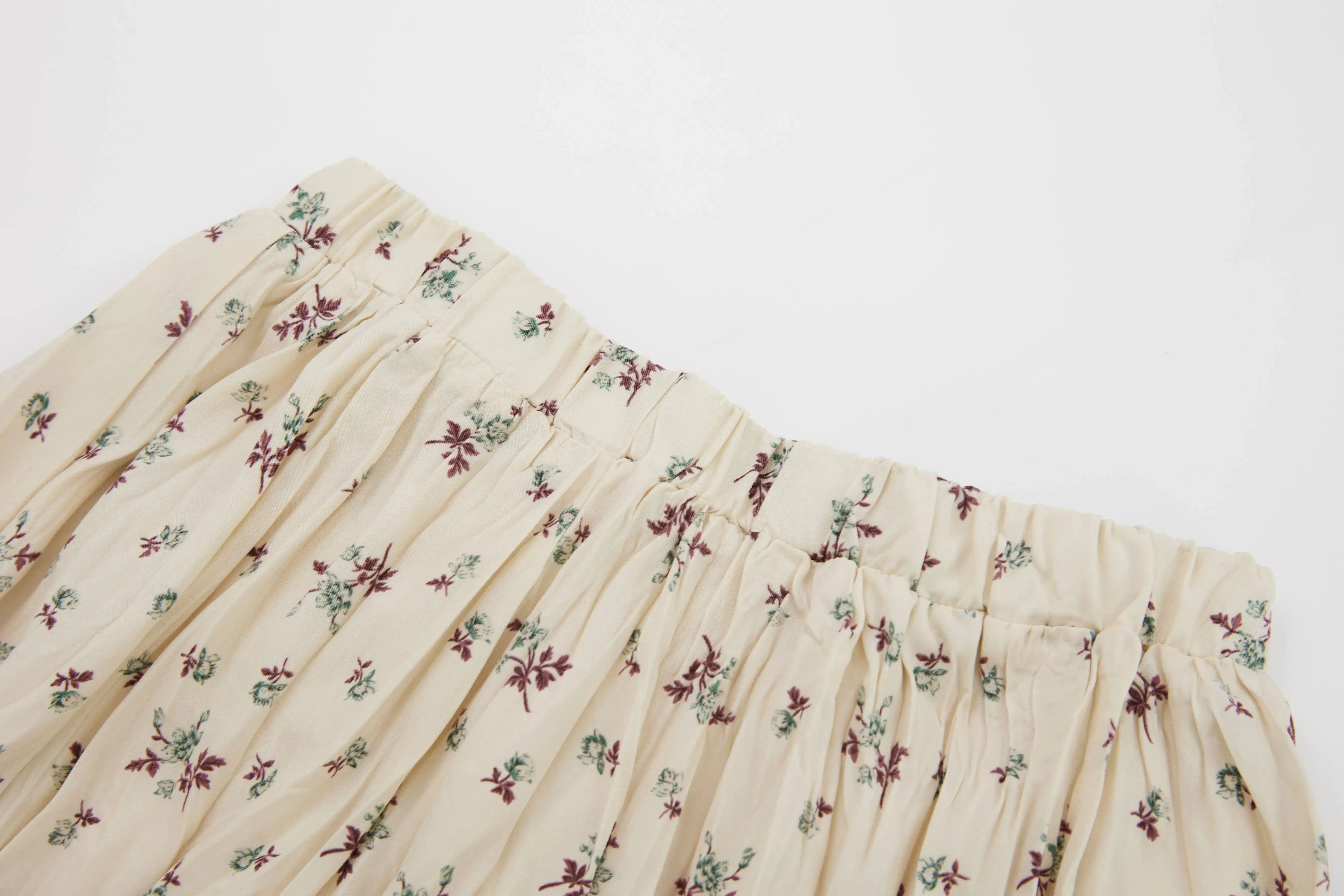 26060 Floral Skirt