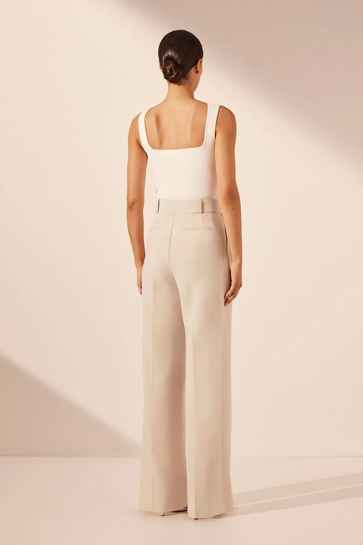 BASIC SQUARE NECK TOP - IVORY