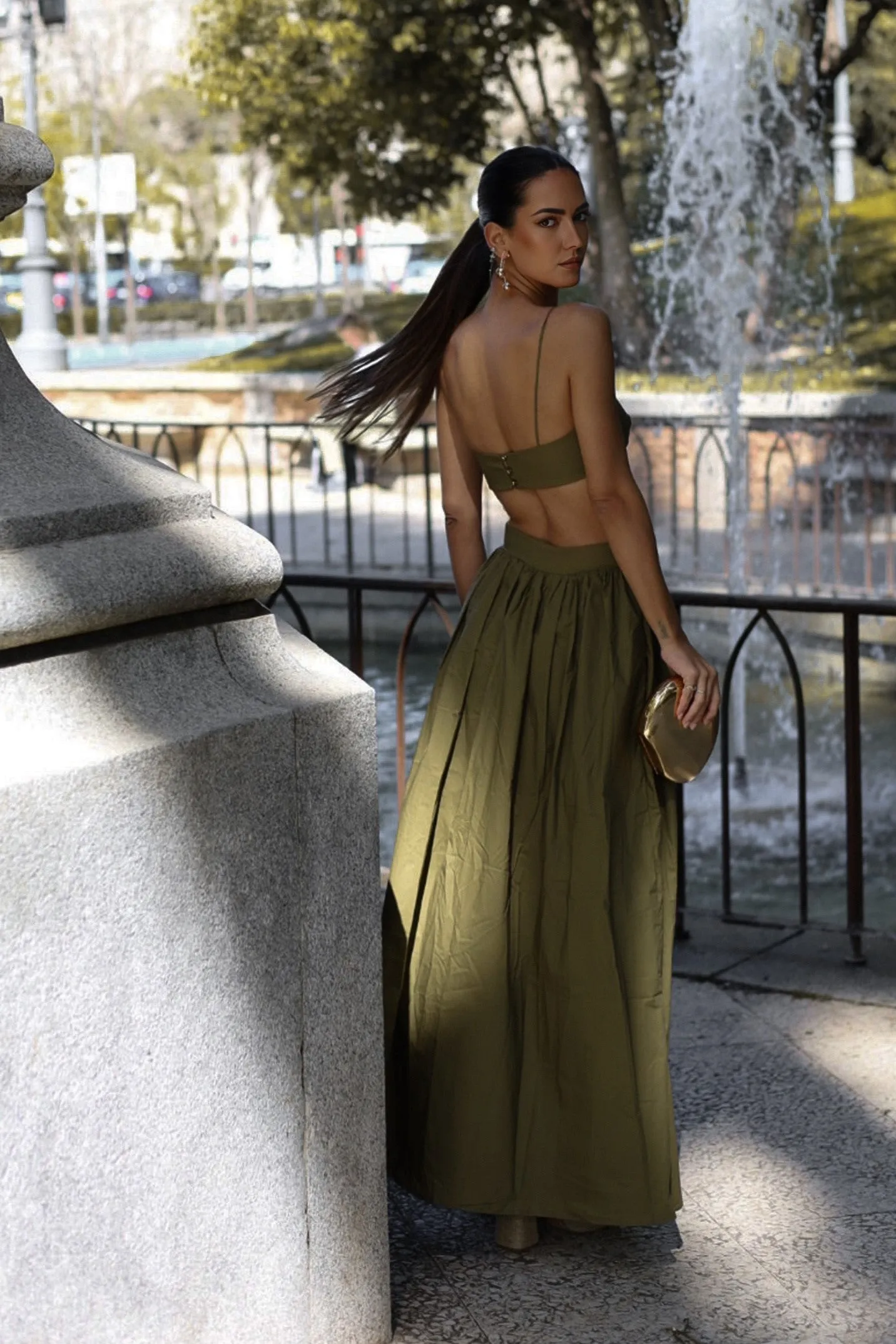 CROP TOP VERDE ESCURO CAMBRAIA