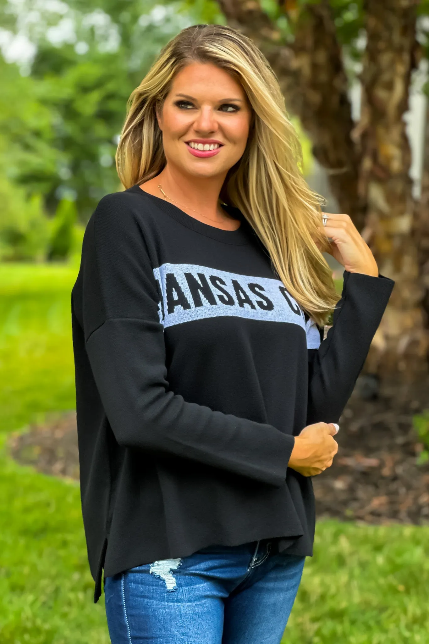 Kansas City Drop Shoulder Sweater : Black/White