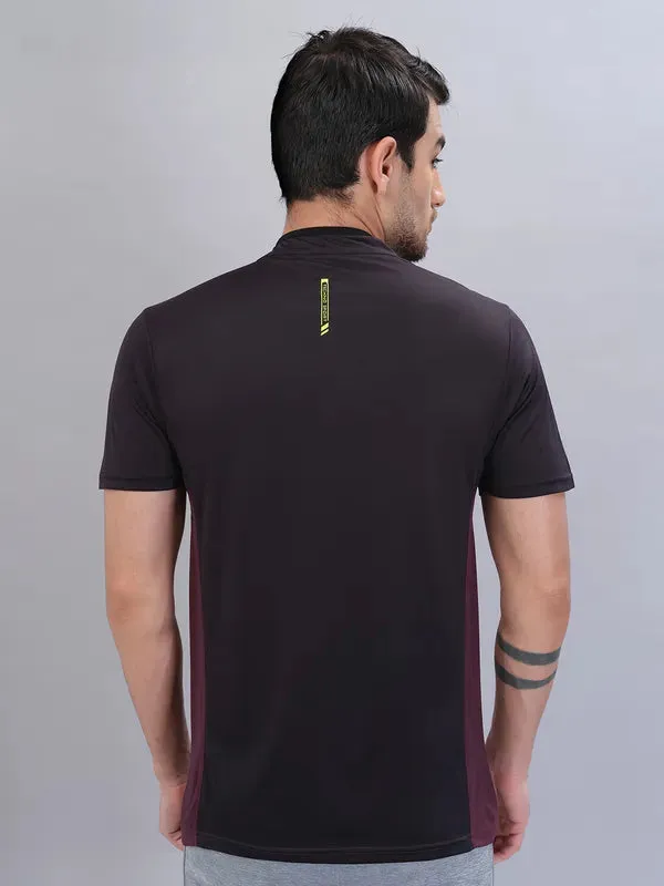 Men Colorblock Slim Fit Mock Neck T-shirt with TECHNO COOL 