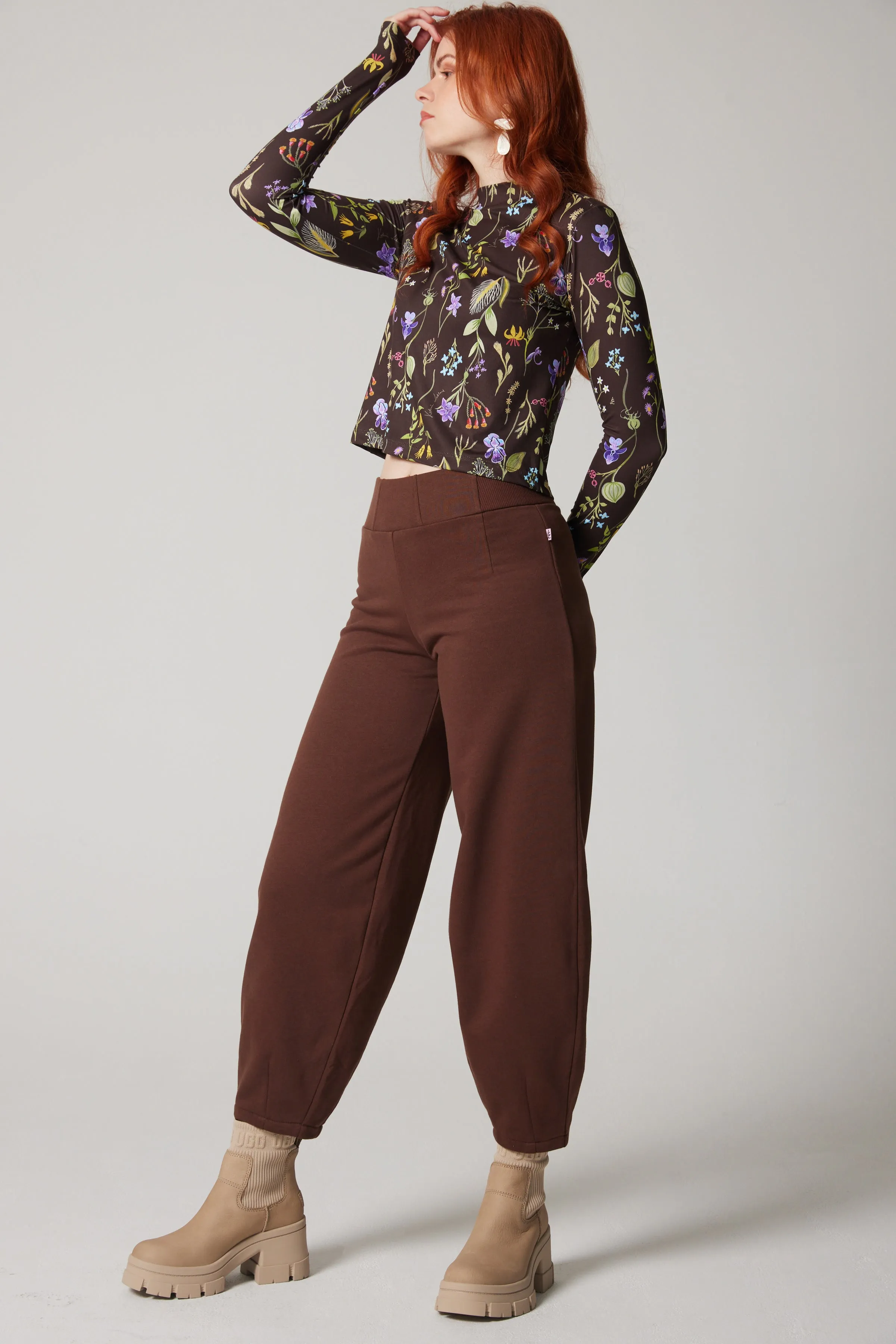 Mock Neck - Laurentian Flowers - Brown